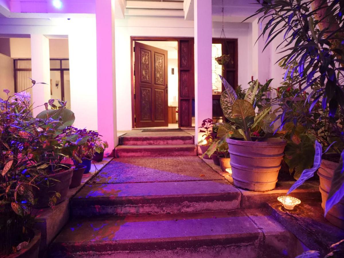 Hotel Elegance Oasis, Colombo 3 Exteriér fotografie